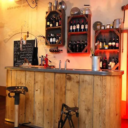 Alloggio per agriturismo Malvarina Capodacqua (Assisi)