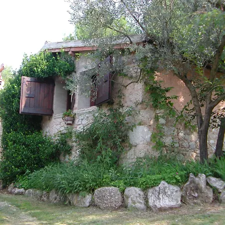 Alloggio per agriturismo Malvarina Capodacqua (Assisi)